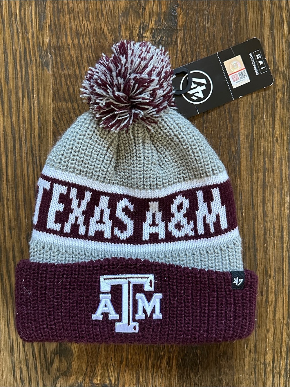NWT Texas A&M Aggies Knit Pom Beanie Hat Maroon Women’s Unisex 47 brand New